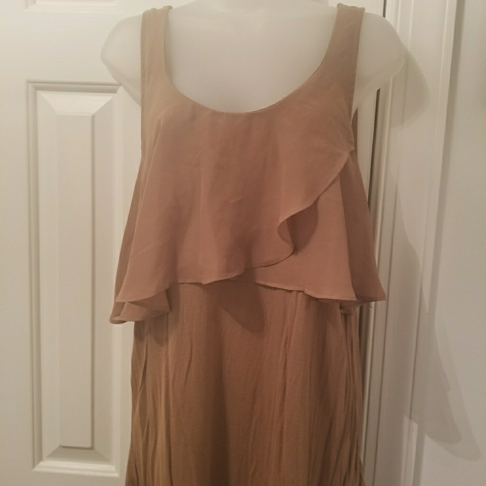 Sleeveless Tank Top W/Ruffles